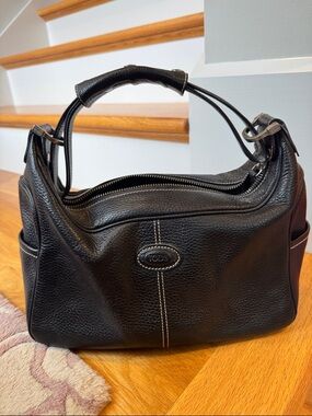 Tod's Black Pebbled Leather Top-Handle Hobo